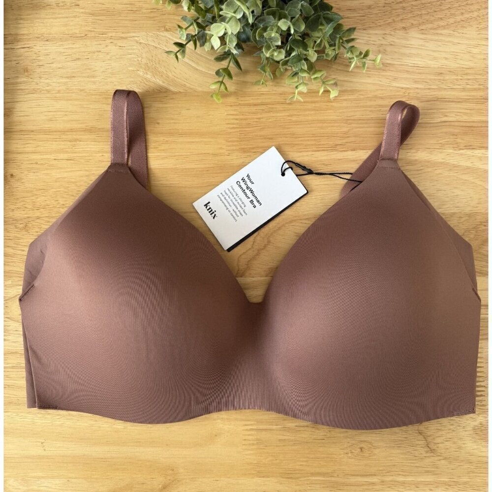 Kinx WingWomen Contour Bra In Sola Wireless Molded Light Padded Bra NWT 7+
